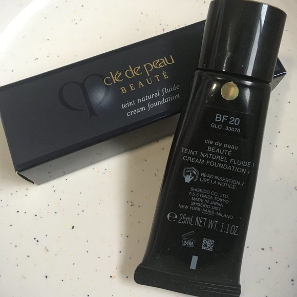 Brand New Cle de Peau Cream Foundation in 'BF20' - Picture 2 of 5